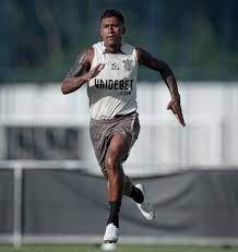 Próximo de retorno no Corinthians, Paulinho diz que ficou perto de se aposentar após segunda lesão séria