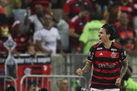 Pedro valoriza vitória do Flamengo, mas faz alerta para queda de rendimento no segundo tempo