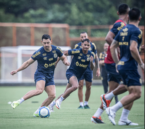 Com mudança, Santos finaliza preparação para enfrentar o Amazonas; veja escalação