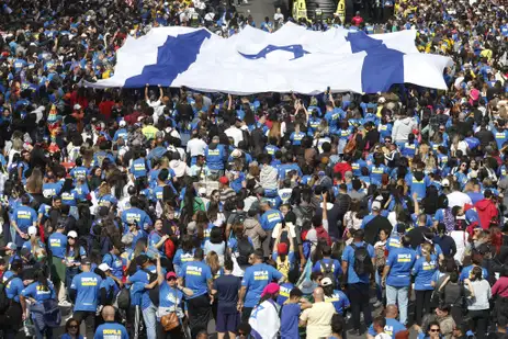 Marcha para Jesus reúne milhares de pessoas na capital paulista