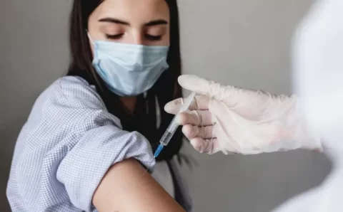 Como funciona vacina contra câncer que será testada em países europeus