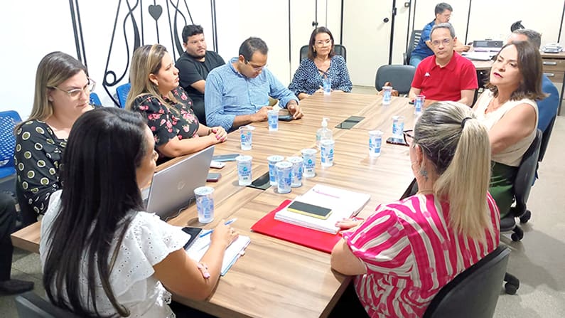 MT:   Após reunião: Saúde ouve denúncias do CRO e se compromete a tomar providências