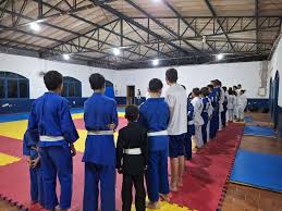 Projeto de jiu-jitsu desenvolvido pela Polícia Civil reúne 50 crianças e adolescentes em Diamantino