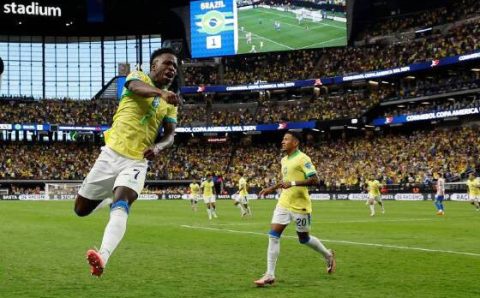 Brasil desembarca em San Jose para duelo diante da Colômbia pela Copa América