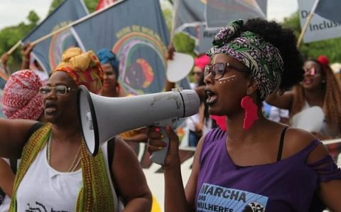 Mulheres negras defendem o avanço de políticas públicas para combater desigualdade