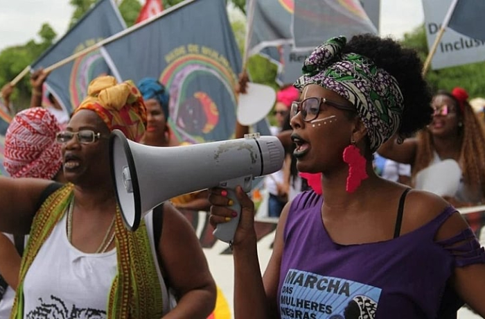 Mulheres negras defendem o avanço de políticas públicas para combater desigualdade