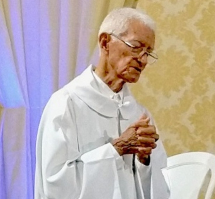 MT:   Emoção e fé marcam despedida do bondoso Padre Geraldo em Cáceres