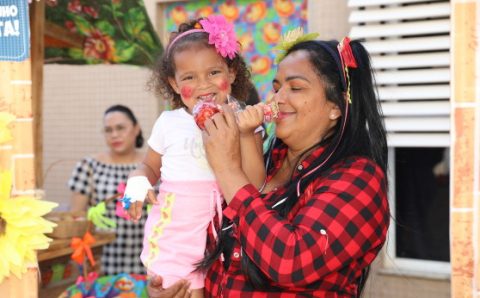 MT:  ATO DE AMOR:   Servidores do HMC realizam festa junina para crianças das alas pediátricas com distribuição de brinquedos