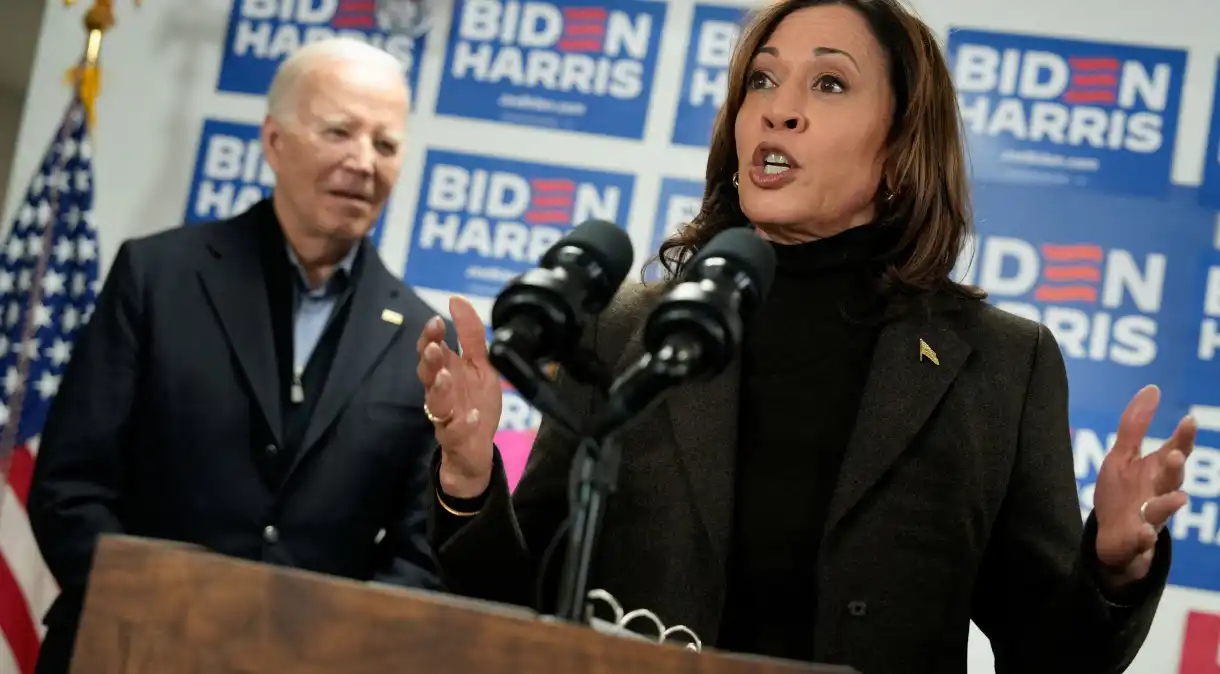 Kamala Harris lidera arrecadação em meio a apelo para que Biden desista de campanha