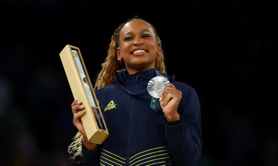 Rebeca Andrade será homenageada com a Medalha Tiradentes, no Rio