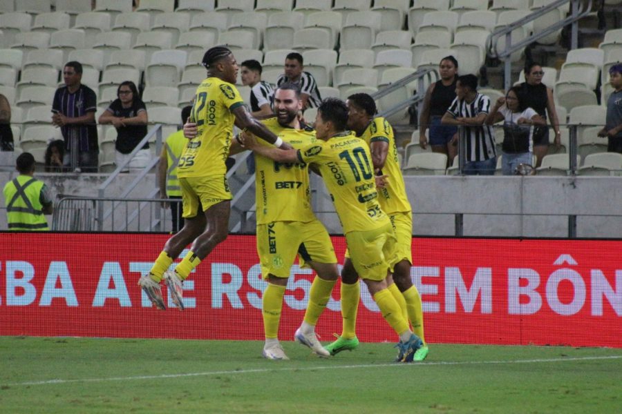 Mirassol ganha do Ceará com gol no fim, ultrapassa o Santos e assume a liderança da Série B