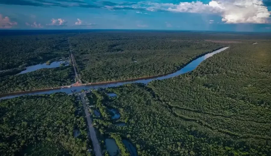 Governo quer inaugurar rota que liga Amazônia brasileira ao Pacífico na COP 30