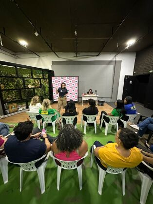 MT:  UMA NOVA POLÍTICA:  Candidata a vice-prefeita ten-coronel Vânia discute escola integral e política LGBTQIA+ com candidatas a vereadoras da coligação