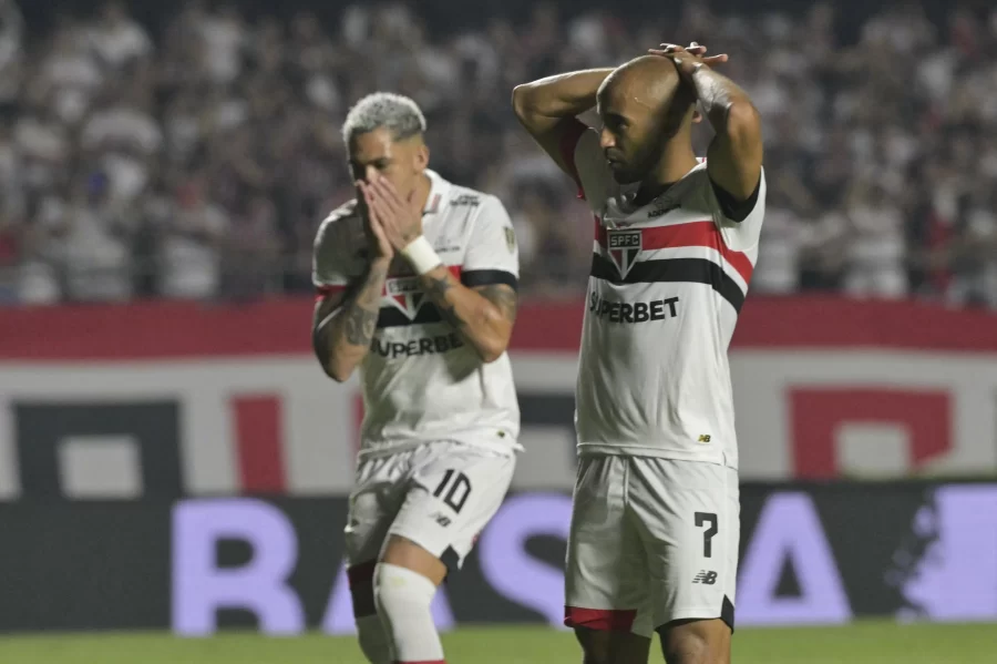 São Paulo busca empate no final, mas perde do Botafogo nos pênaltis e cai nas quartas da Libertadores