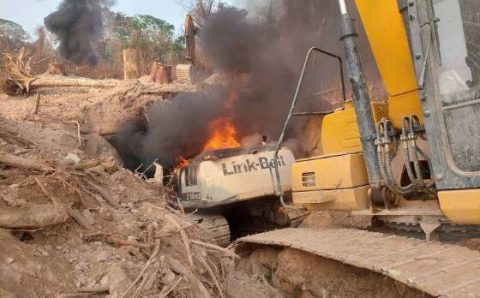 MT:  SARARÉ:   Confronto durante ação do Ibama em terra indígena deixa cinco garimpeiros mortos