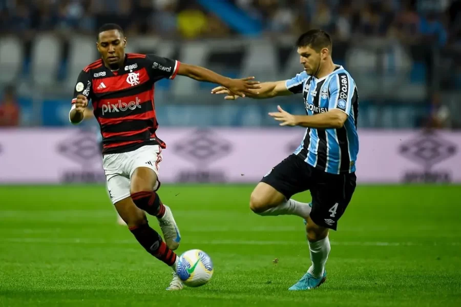 Flamengo perde do Grêmio com reservas e completa terceiro jogo seguido sem vencer pelo Brasileiro