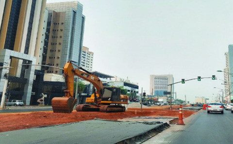 MT:  MOBILIDADE URBANA:   Obras do BRT impactam trânsito da Avenida do CPA, em Cuiabá