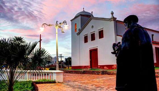 MT:  CENTRO HISTÓRICO DE CUIABÁ:   Botelho quer criar o Parque Morro da Luz e o Largo do Rosário