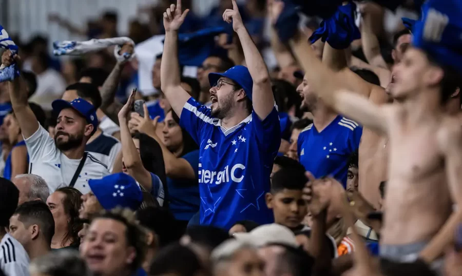 Cruzeiro lamenta morte de torcedor em emboscada