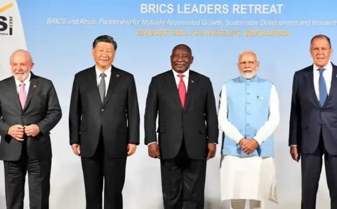 Brics anuncia ampliação e convida seis países para o bloco