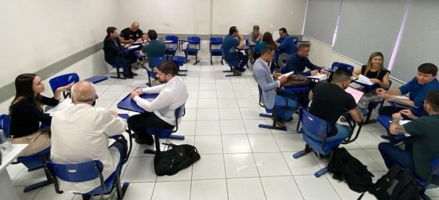 Delegados e peritos de MT se reúnem para revisar modelos de exames periciais