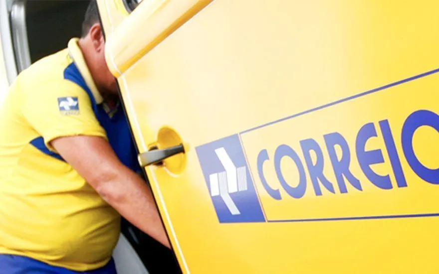 Correios anunciam edital de concurso com 30% das vagas para negros e indígenas