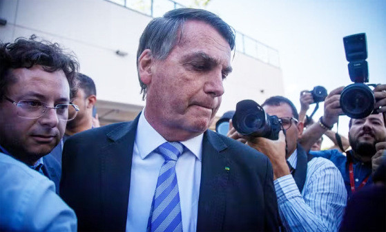 O DESESPERO DO “CAPITÃO”:   Bolsonaro e aliados se apegam a tese de “perseguição”