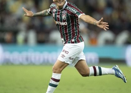 Cano marca no fim e Fluminense escapa de derrota para o Fortaleza no Maracanã