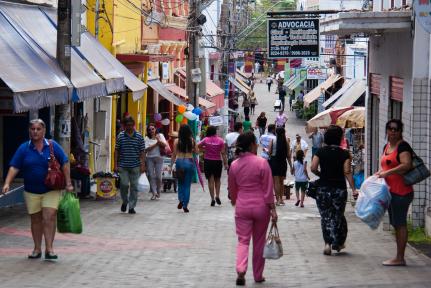 MT:  PROCLAMAÇÃO DA REPÚBLICA:  Comércio na rua e em shoppings de VG e Cuiabá funcionará no feriado de sexta