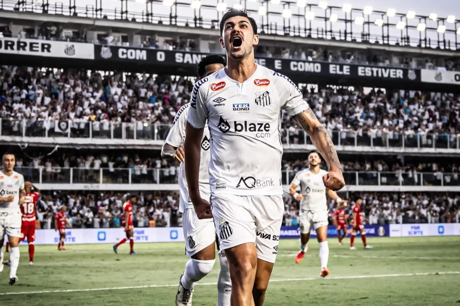 Santos ganha do Vila Nova e pode comemorar acesso à Série A do Brasileirão neste domingo