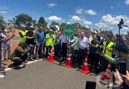 MT:  Ministro do STF participa de entrega 100 km da BR-163 em Diamantino