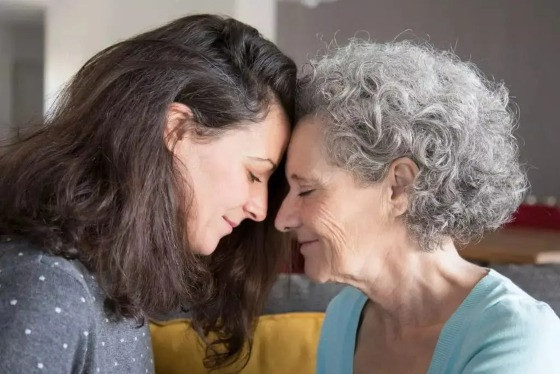 MT: CÍRCULOS COLORIDOS:   Projeto na Saúde atende cuidadores de pessoas com Alzheimer; inscrições abertas