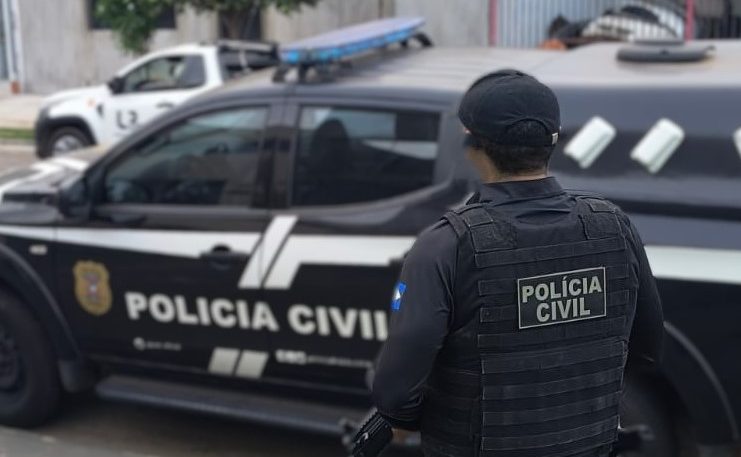 Polícia Civil prende cinco pessoas em flagrante por extorsão a moradora de Confresa