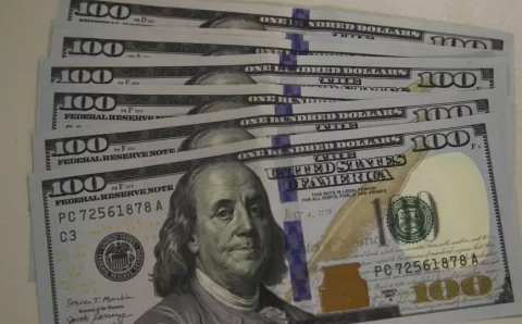 Dólar fecha a R$ 6,09 após bater em R$ 6,20 durante a tarde