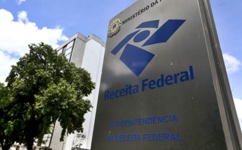 Receita Federal não vai cobrar imposto por Pix acima de R$ 5 mil