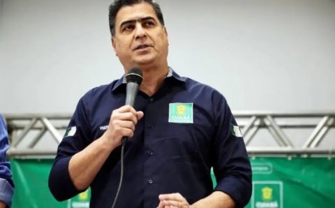 MT:  SUPOSTO CALOTE:   Emanuel diz que atrasou salário por falta de repasse do Governo