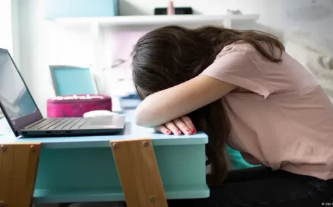 Como os lockdowns afetaram a saúde mental dos adolescentes